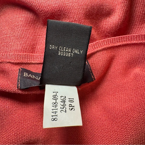 Banana Republic Sweater Womens Size M Pink Silk Blend V-neck Preppy Casual - Picture 14 of 15